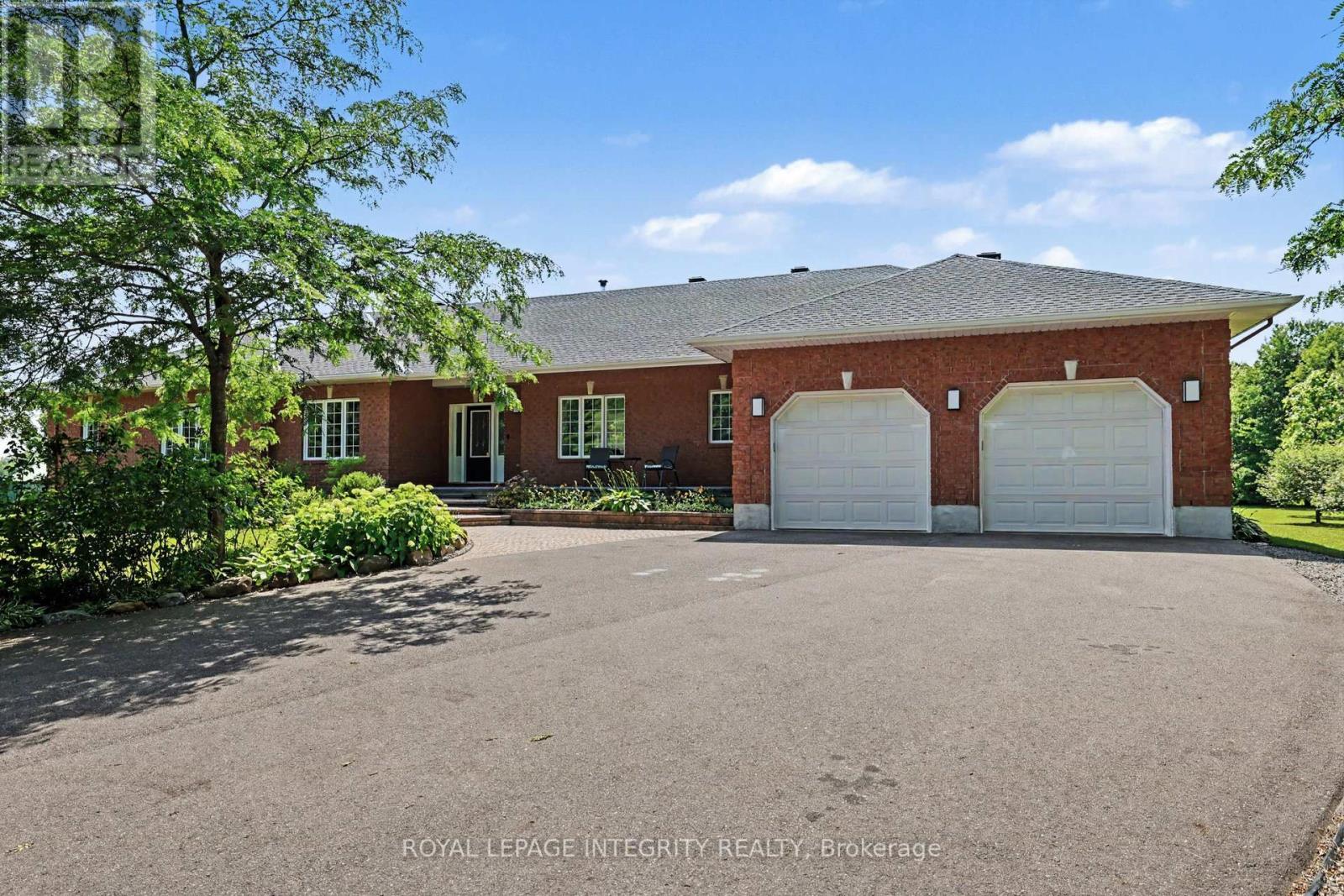 2602 MANOTICK STATION ROAD