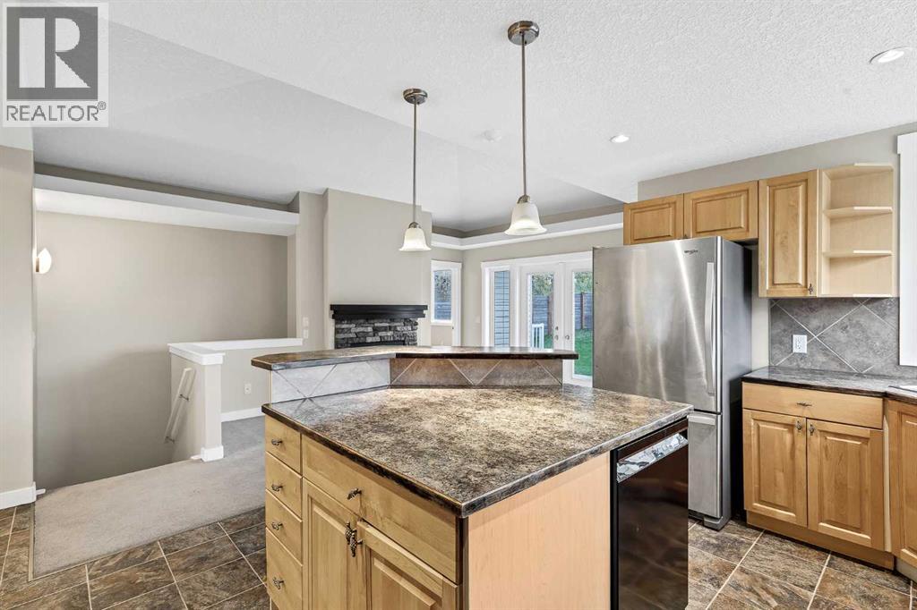 115 Strathmore Lakes Common