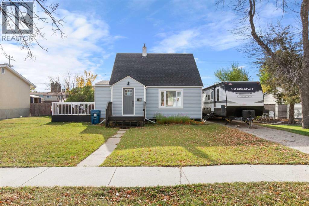 620 BROADWAY AVENUE, REDCLIFF, AB T0J 2P0 - Image 3289987062.jpeg?d=l