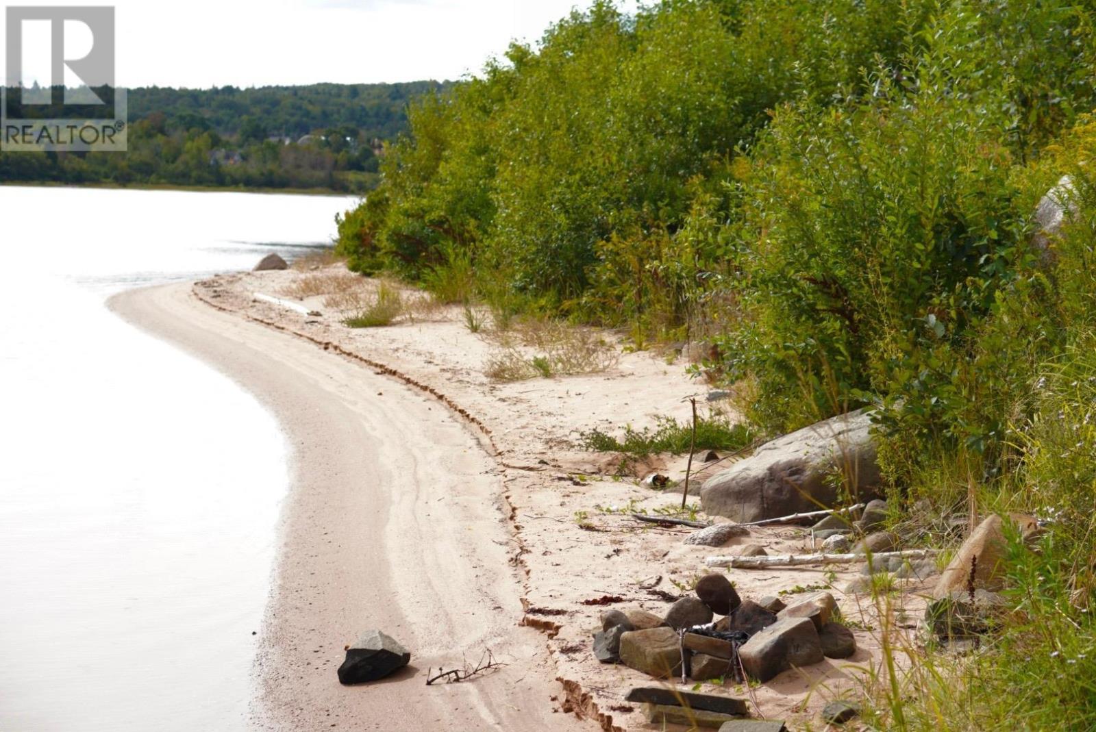 6 Massachusetts Road - Photo 2