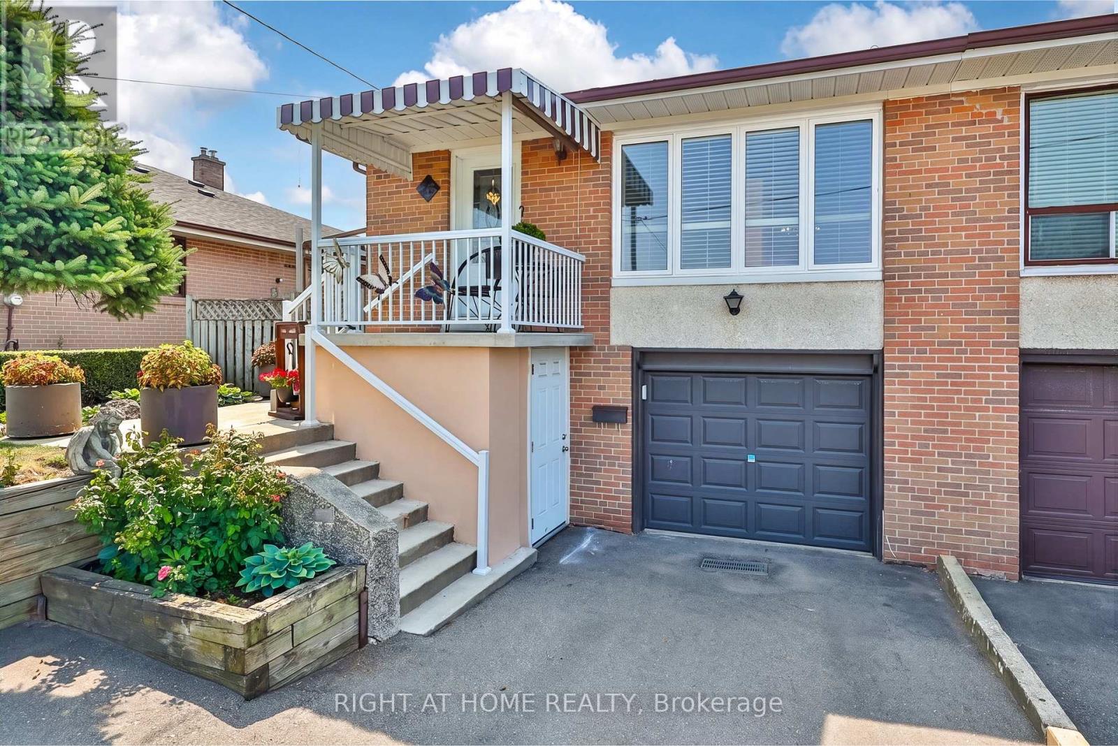 25 LARCHWOOD ROAD