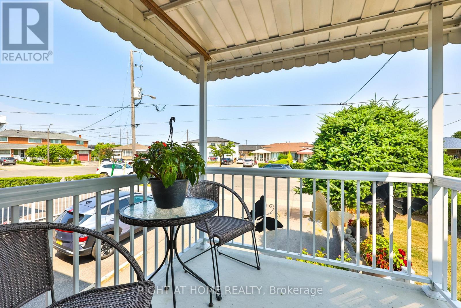 25 LARCHWOOD ROAD