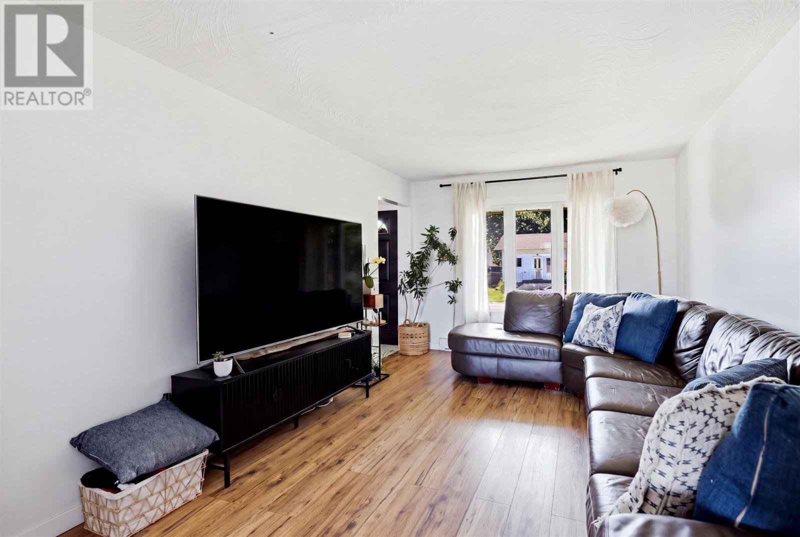 150A McFadden AVE - Photo 4