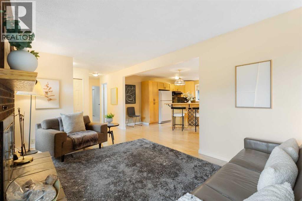 112 Silverthorn Road NW