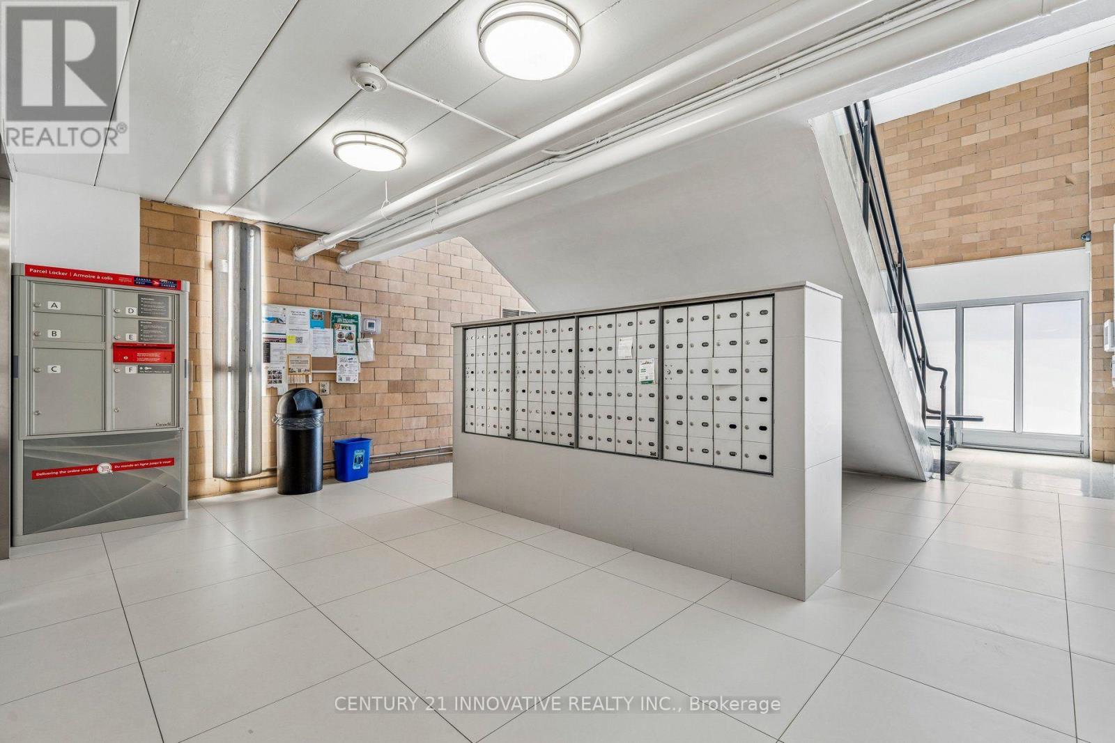 420 - 160 BALDWIN ST STREET