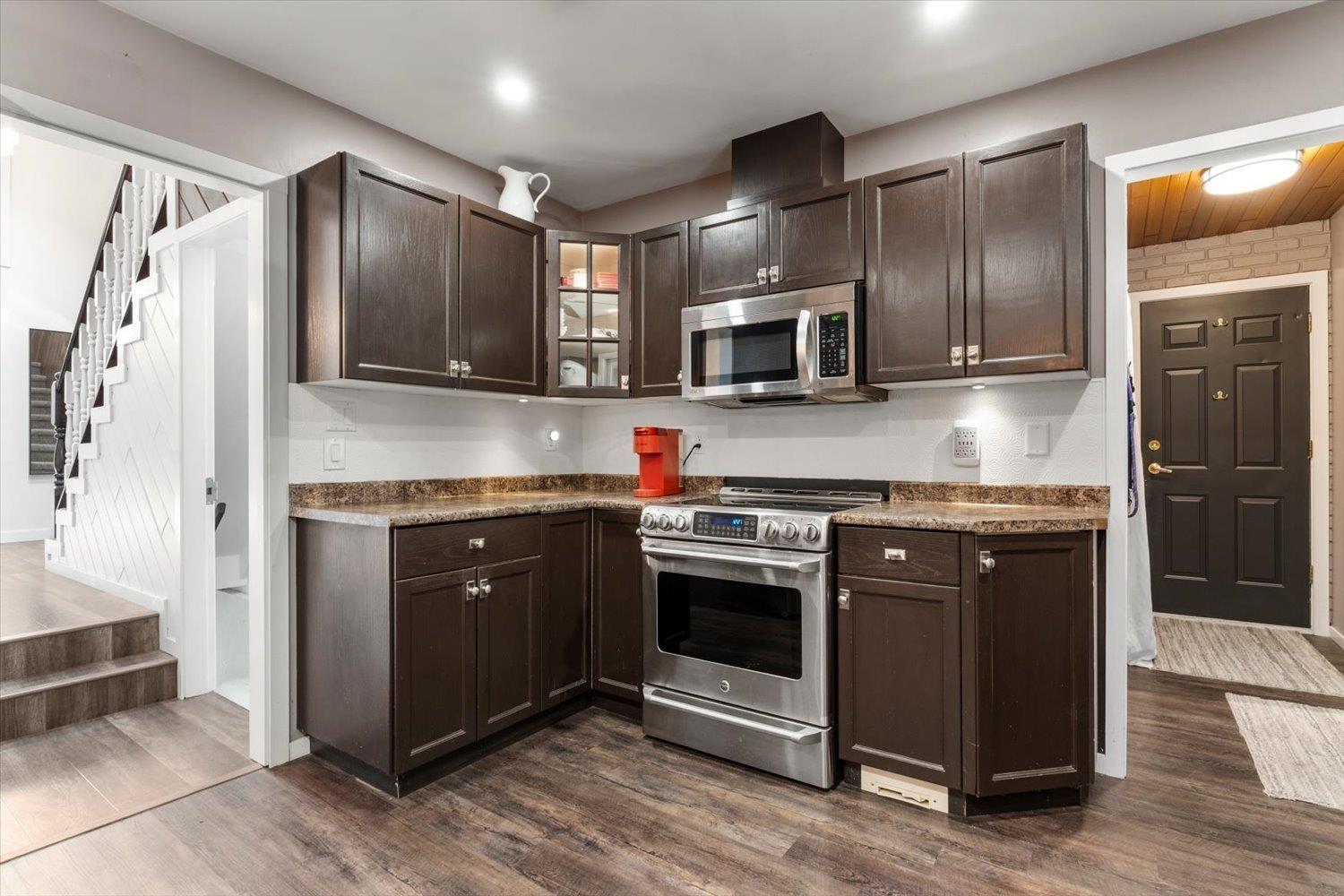 1752 CEDAR PLACE, Agassiz