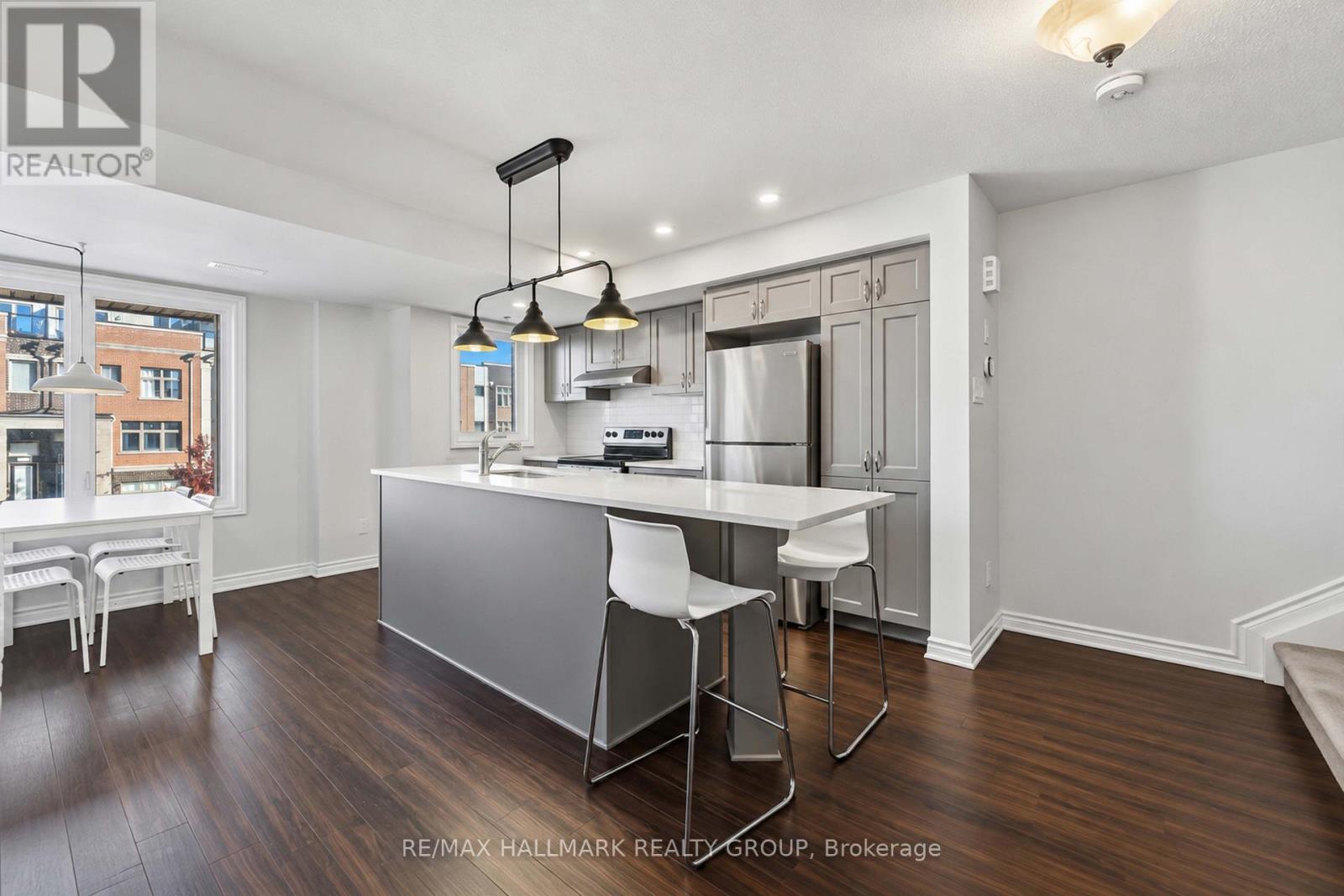 154 - 796 MIKINAK ROAD