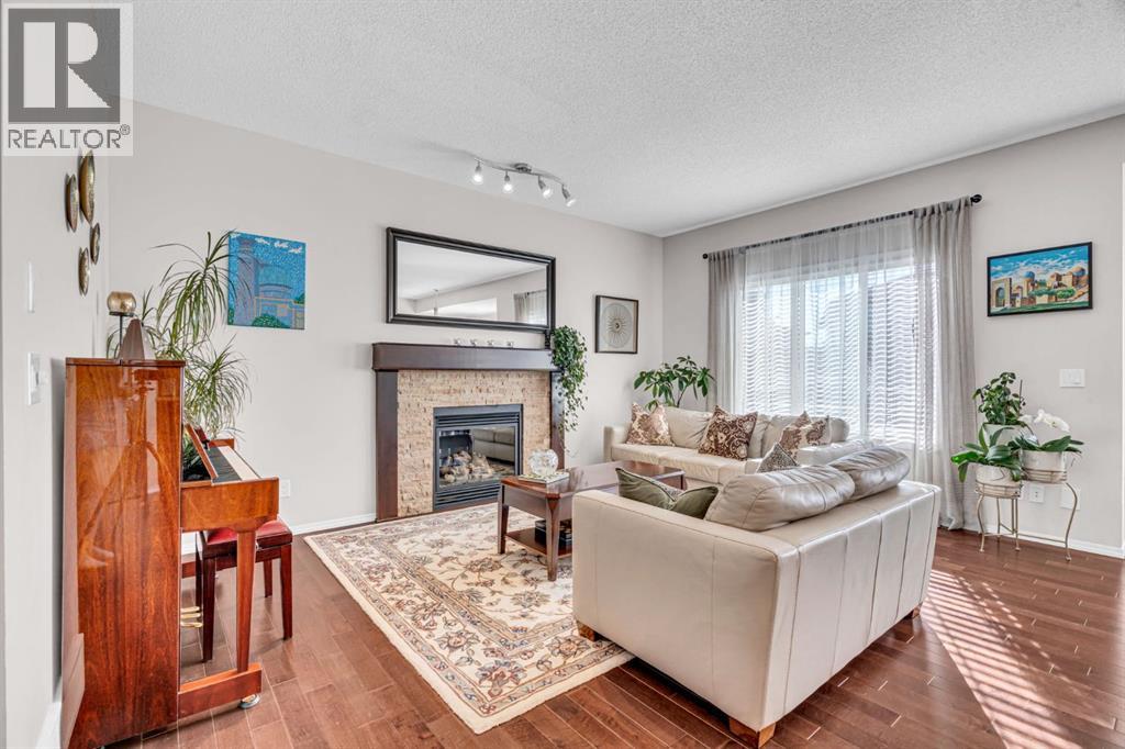 112 Walden Terrace SE