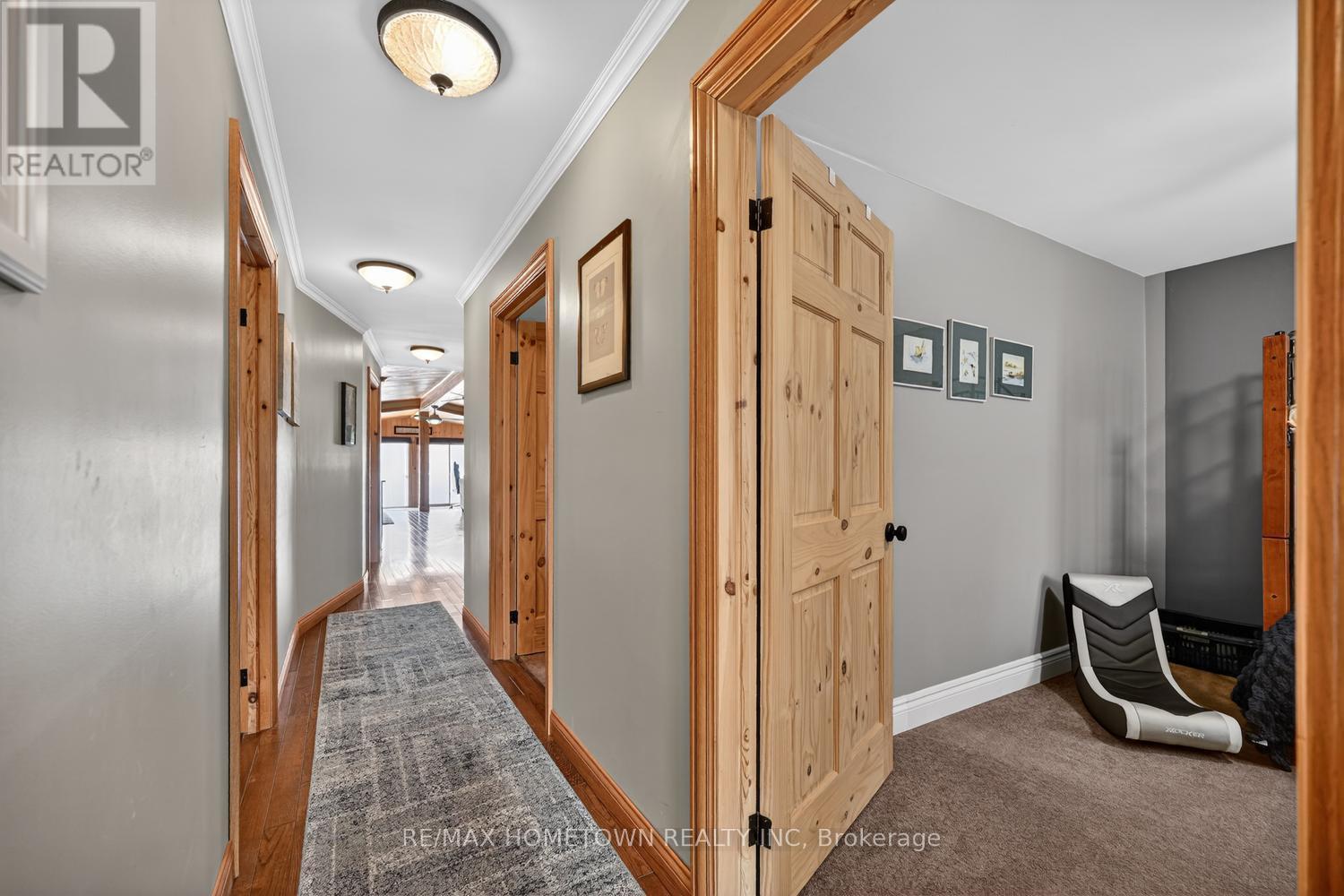 24 CHANT TERRACE