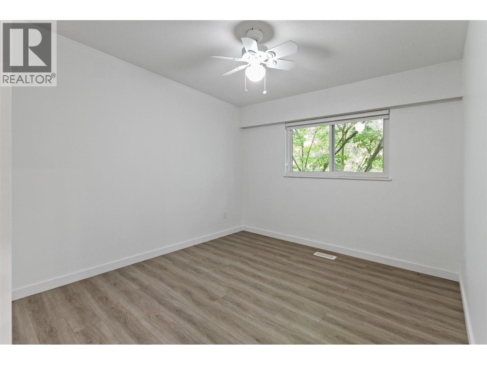 3652 3654 ST THOMAS STREET