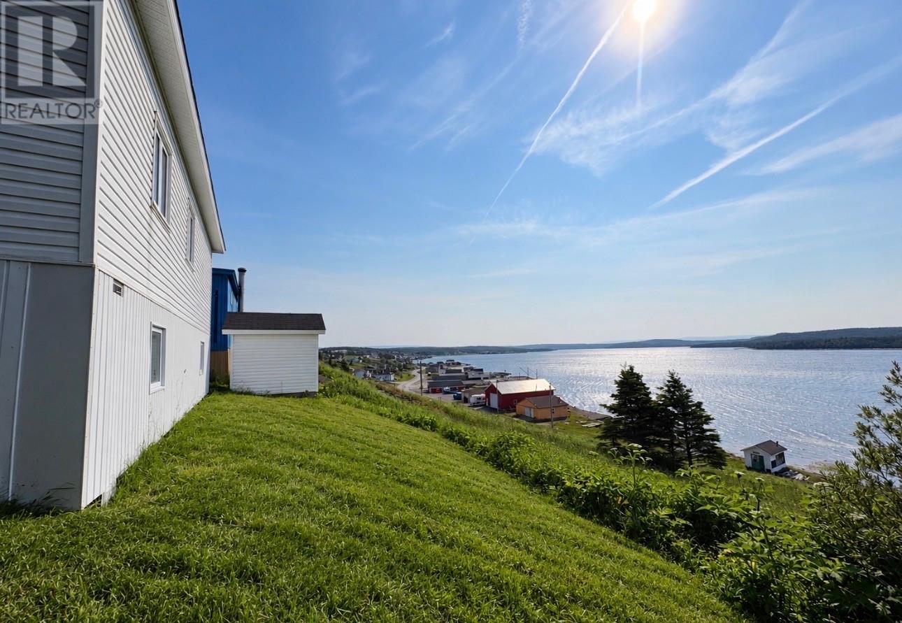 1 Hillside Avenue