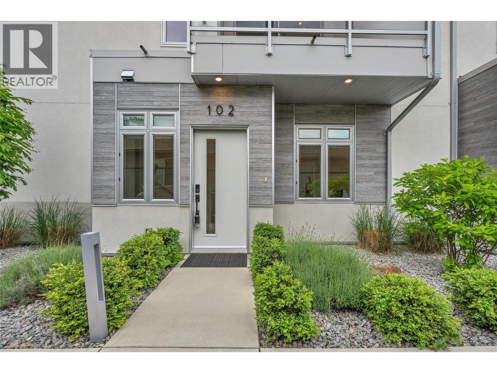 222 LEE Avenue Unit# 102 - Photo 3