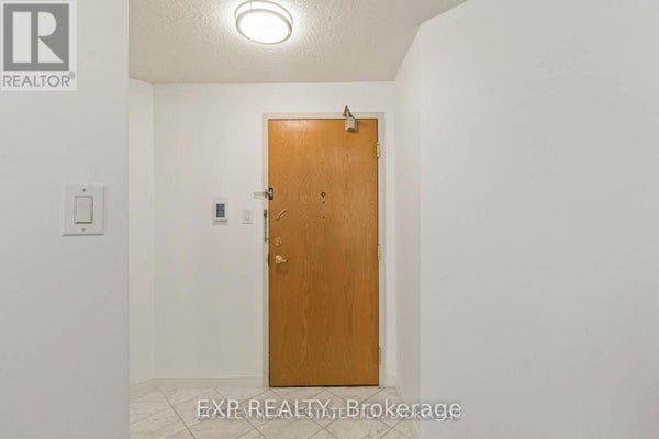 206 - 7250 Yonge St, Vaughan (Crestwood-Springfarm-Yorkhill), ON 5
