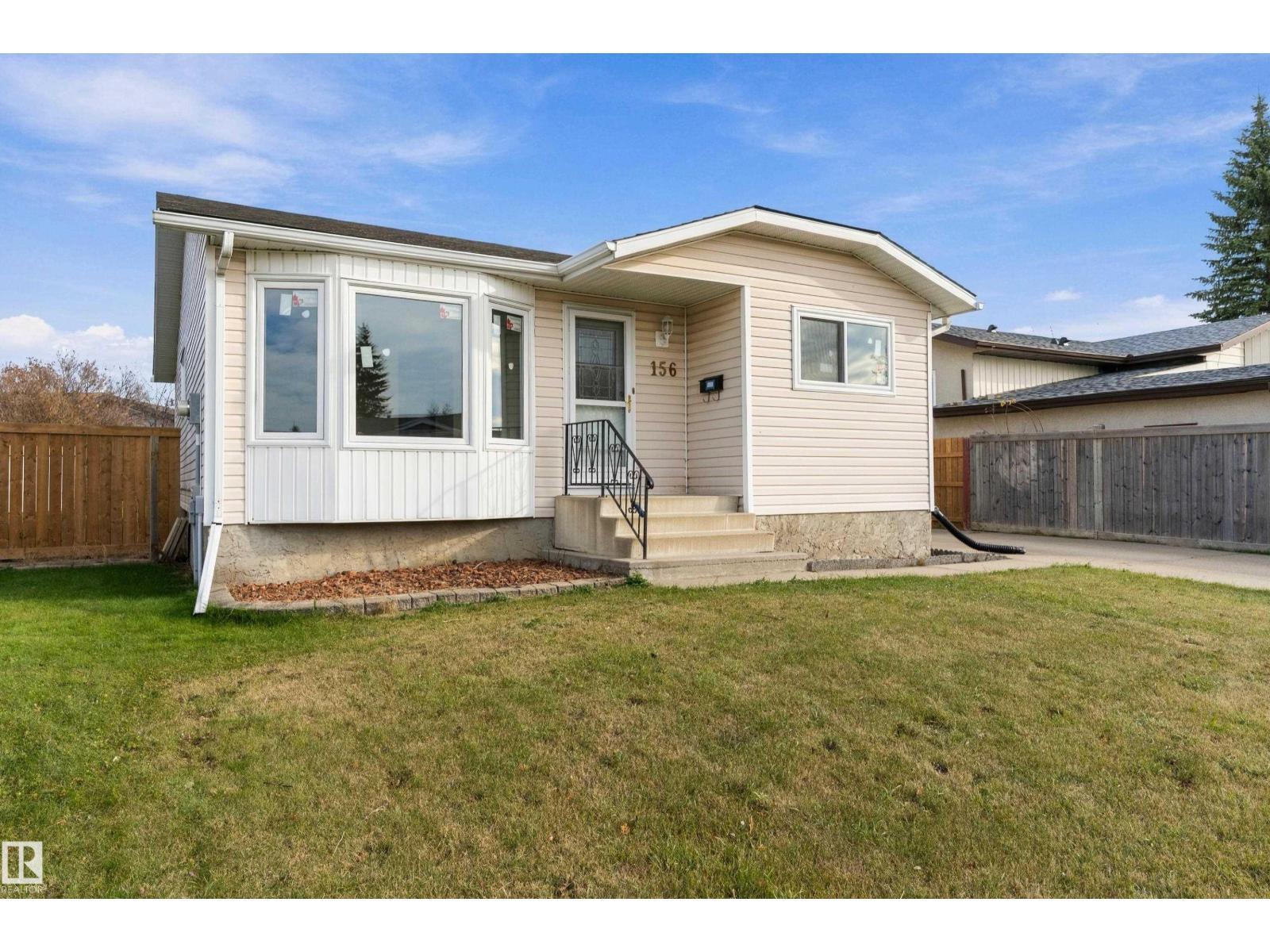 156 DUNLUCE RD NW