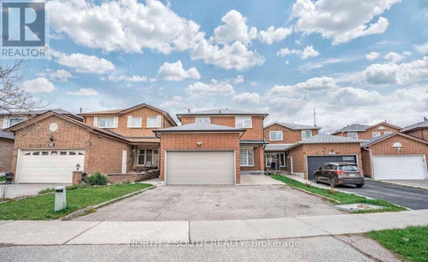 37 Loire Crt, Toronto (West Humber-Clairville), ON 4