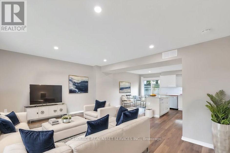 10 GIBSON PLACE