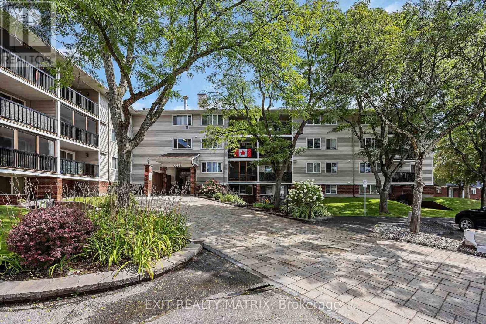 206 - 6532 BILBERRY DRIVE - Photo 2