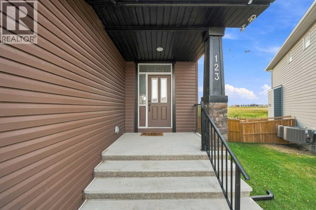 123 Dawson Harbour Court