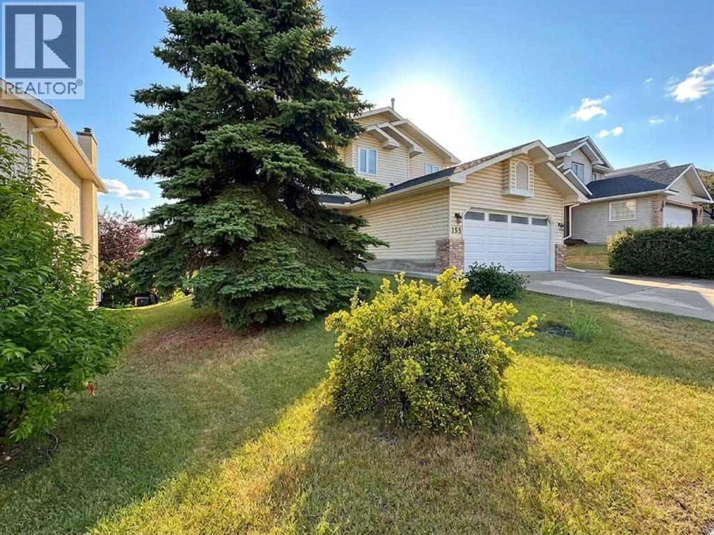 153 Hawkdale Circle NW