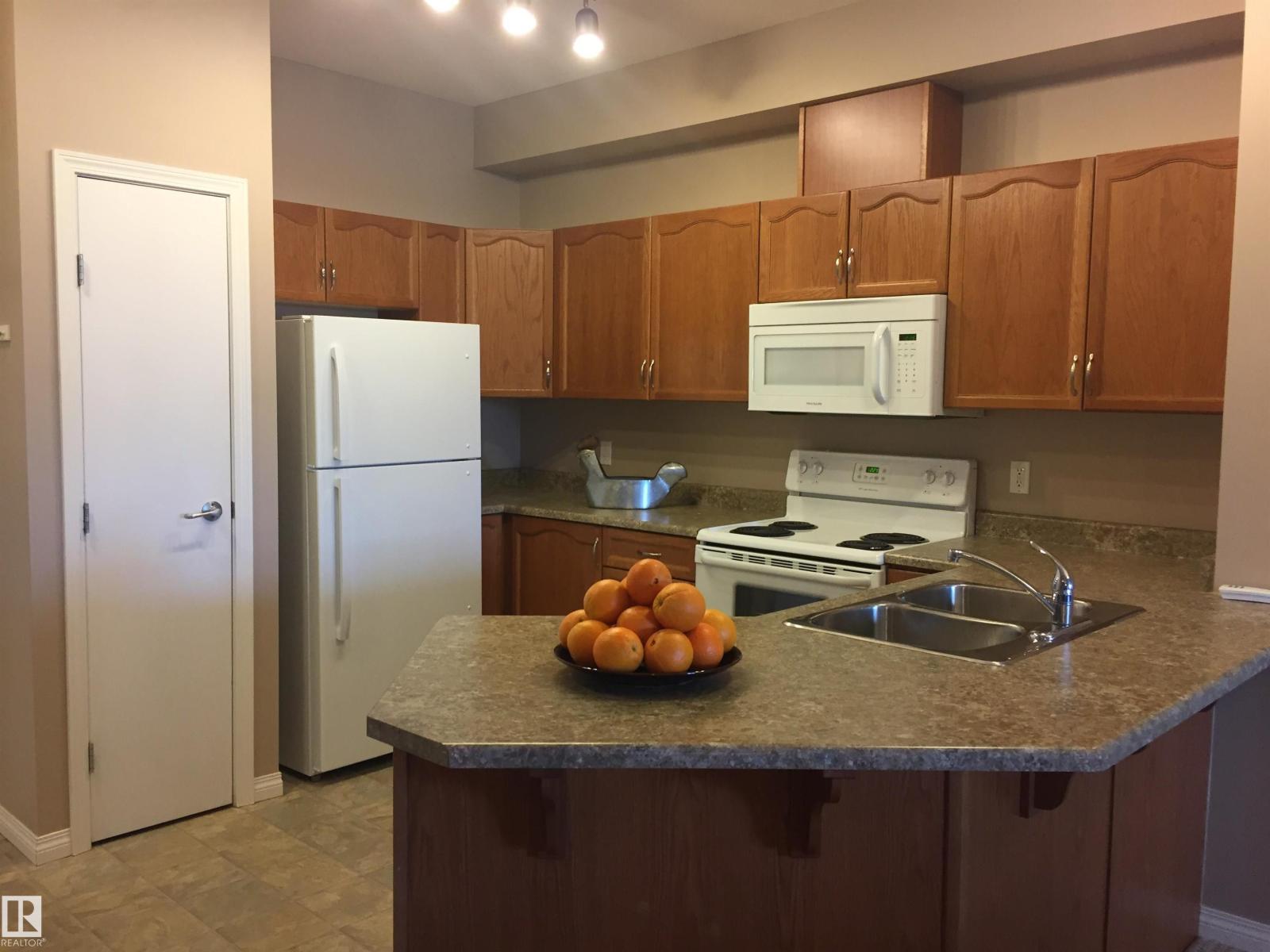 #111 4316 139 AV NW