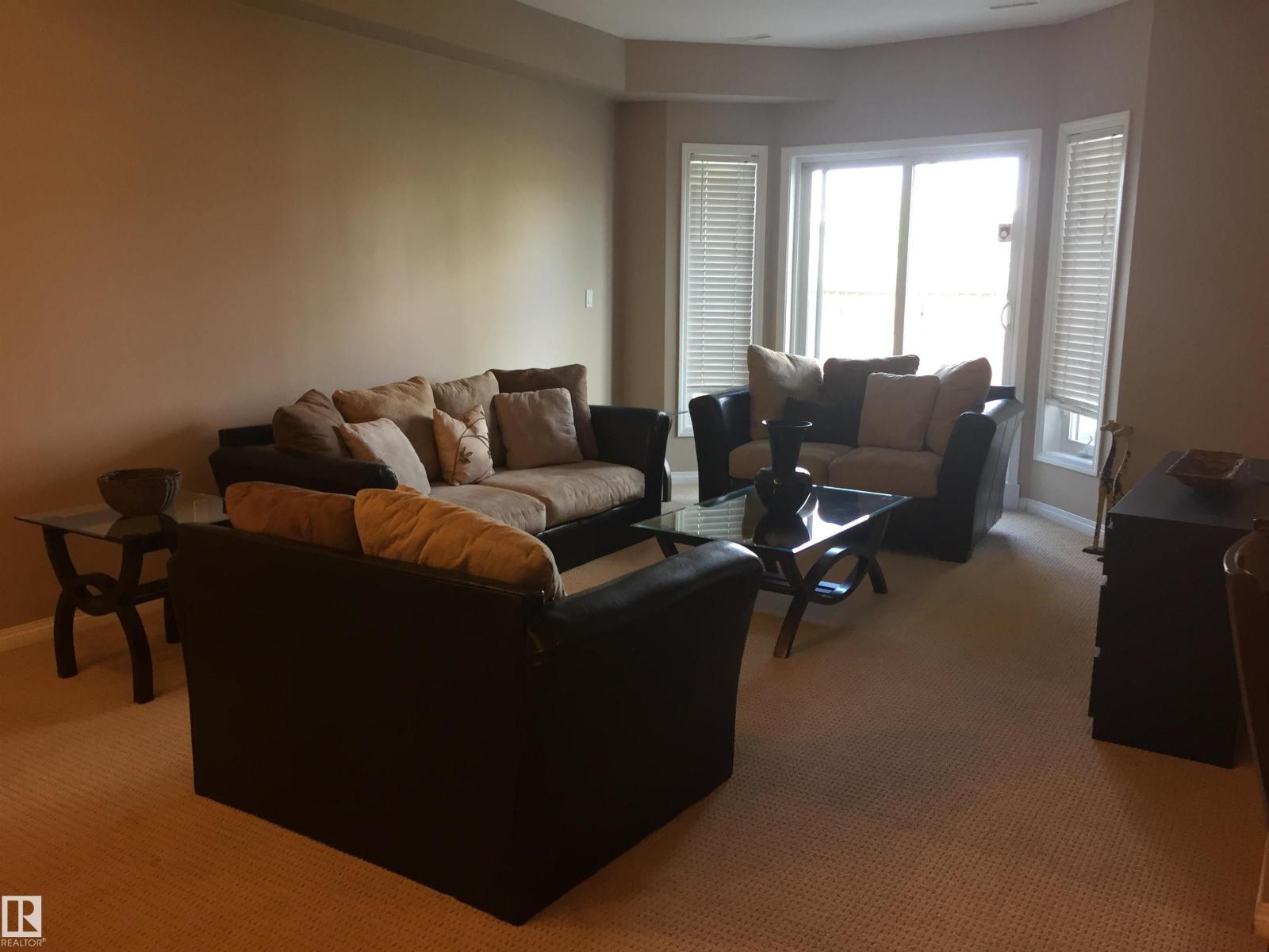 #111 4316 139 AV NW