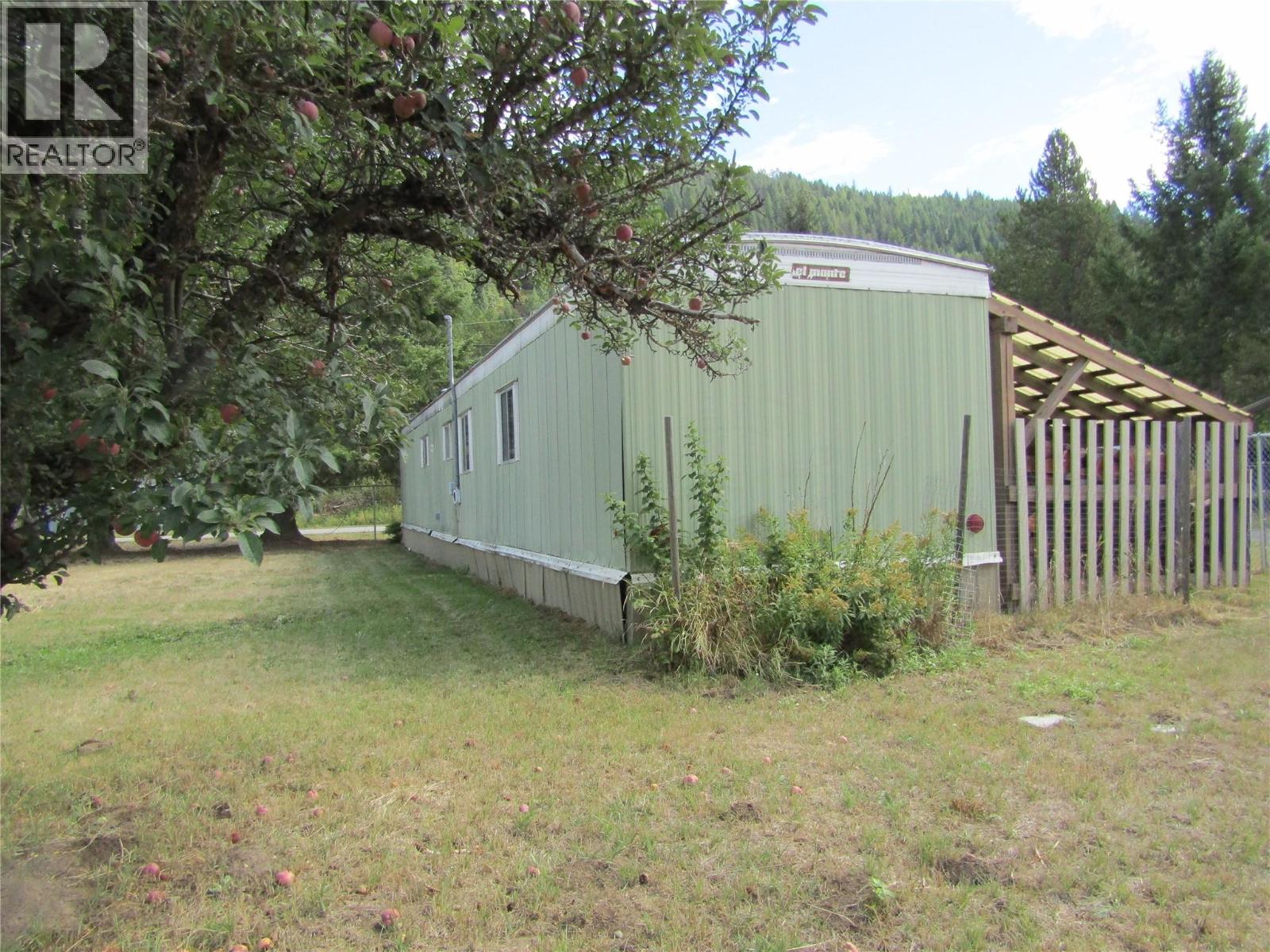555 Kimberley N Avenue