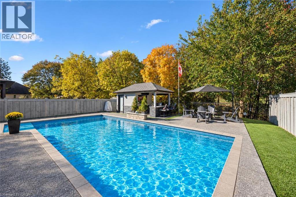 66 WAVERLEY Drive