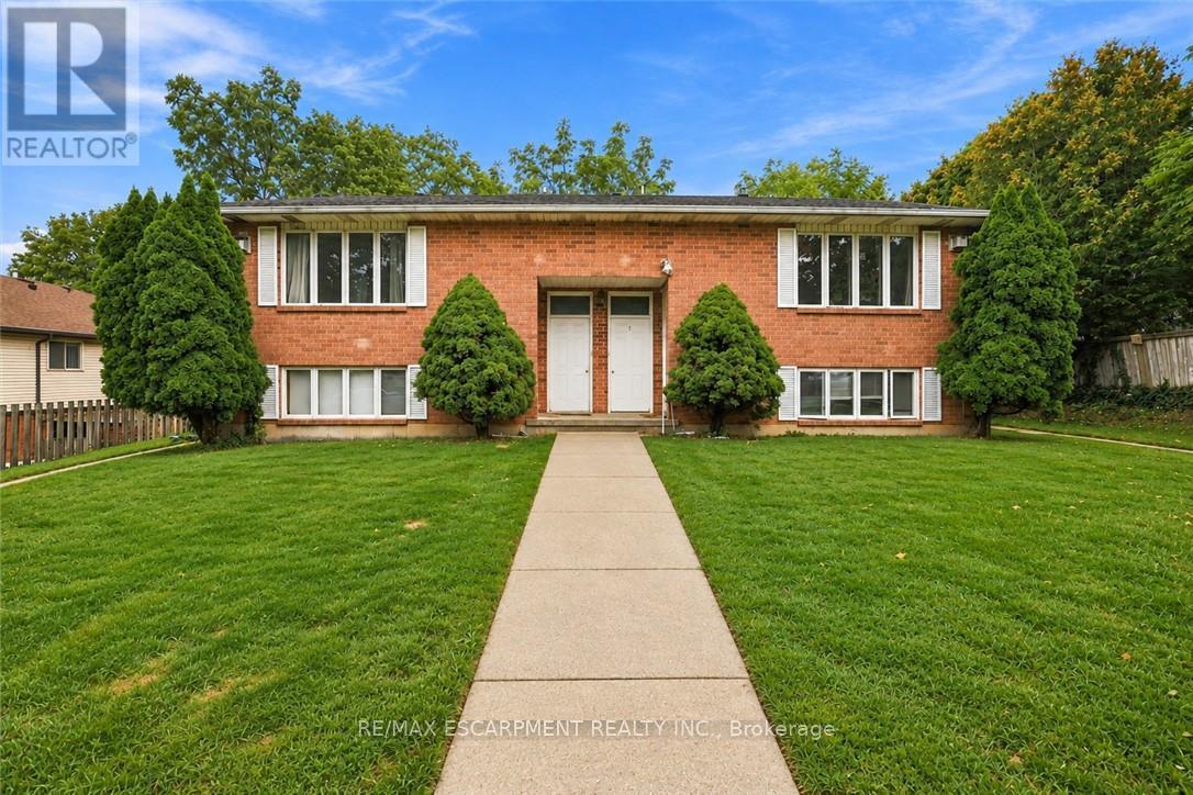 26 RENFREW STREET E