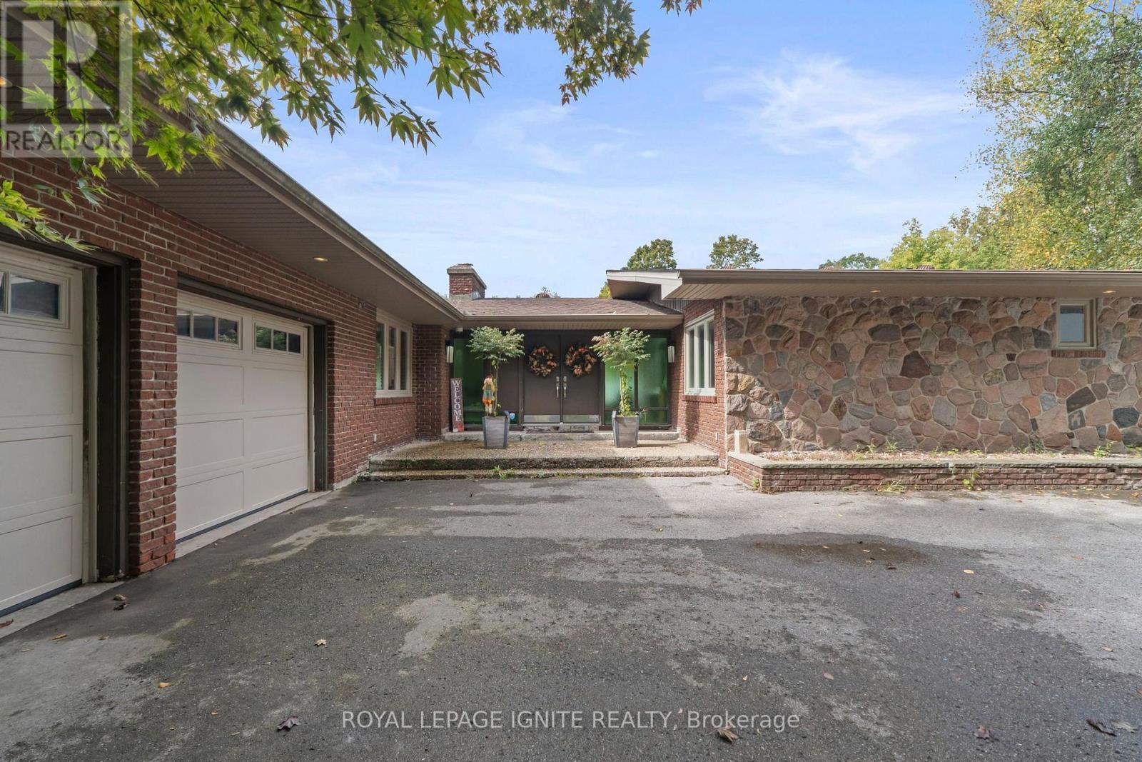 8 RIDGEVALE DRIVE