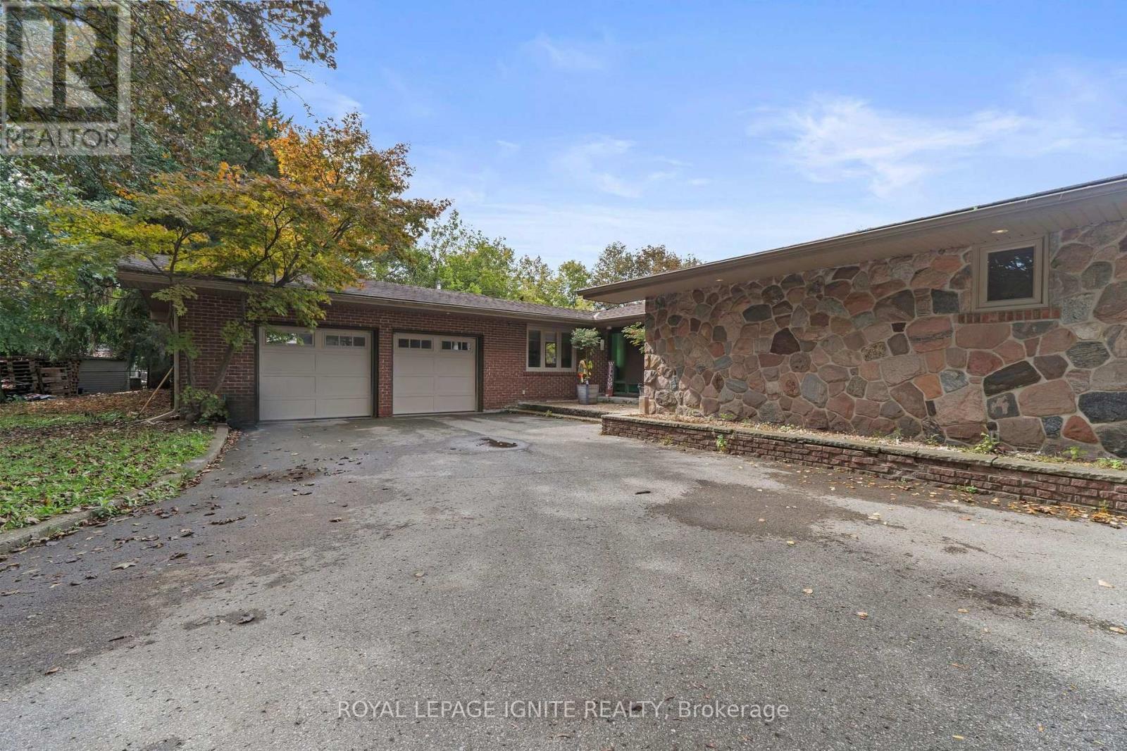 8 RIDGEVALE DRIVE
