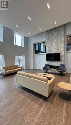 513 - 56 Lakeside Terr, Barrie (Little Lake), ON