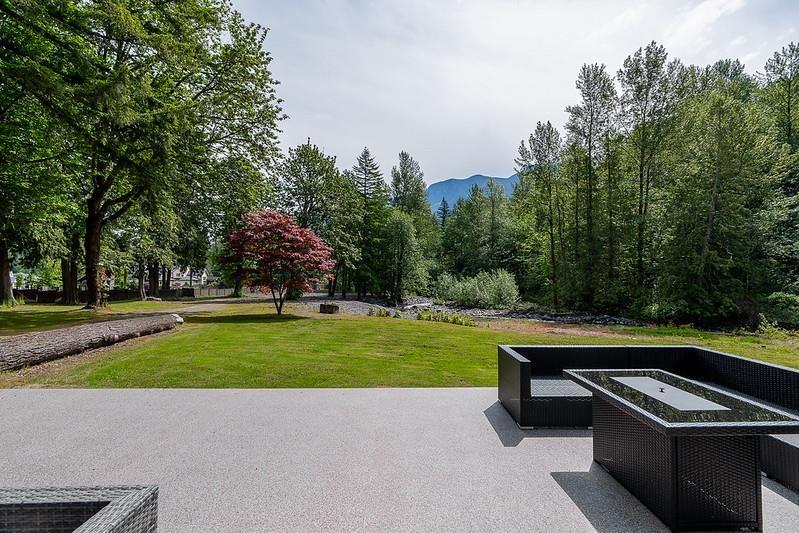 1680 COLUMBIA VALLEY ROAD, Columbia Valley