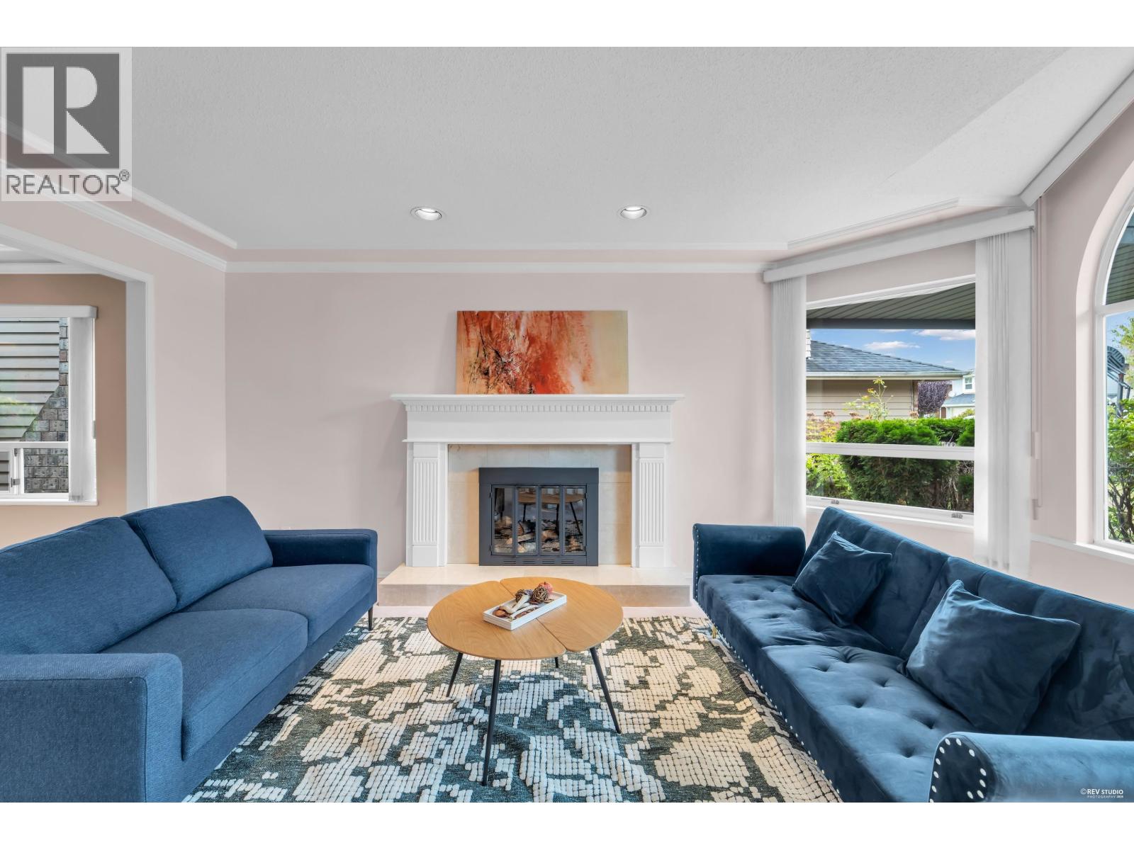 5446 LACKNER CRESCENT