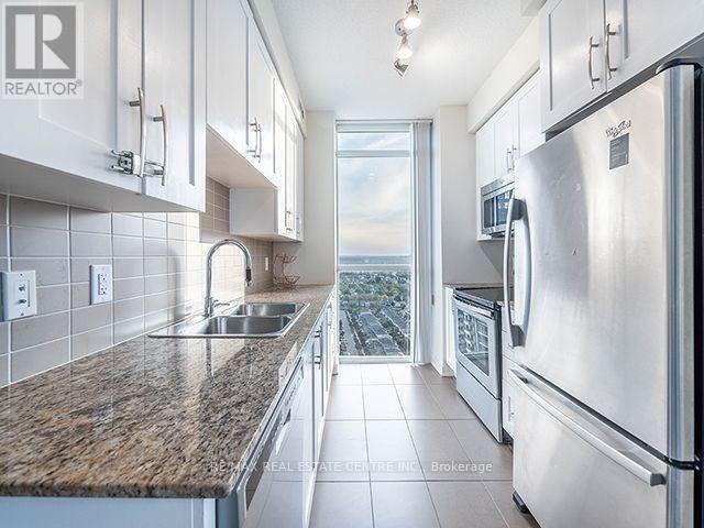 2807 - 4070 CONFEDERATION PARKWAY