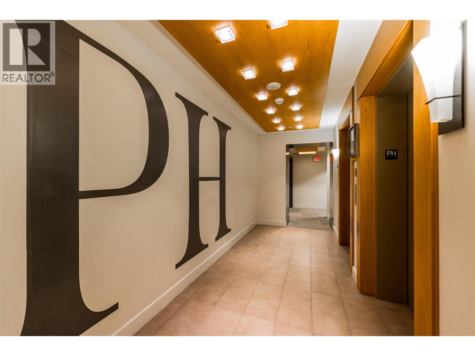 1075 Sunset Drive Unit# PH1