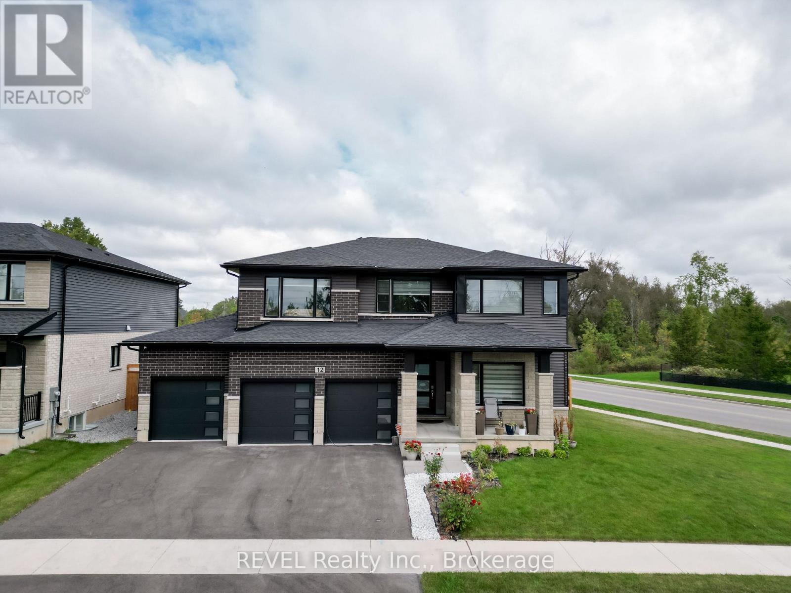12 WESTCOTT ROAD