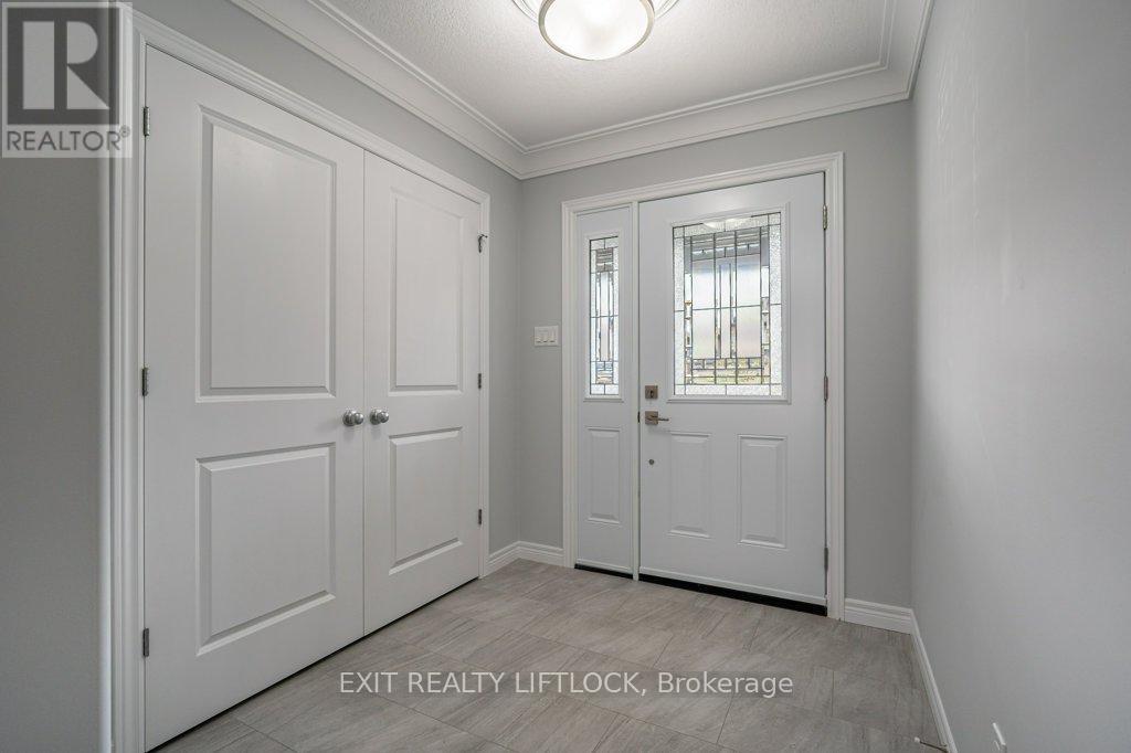 238 O'NEIL STREET - Photo 3