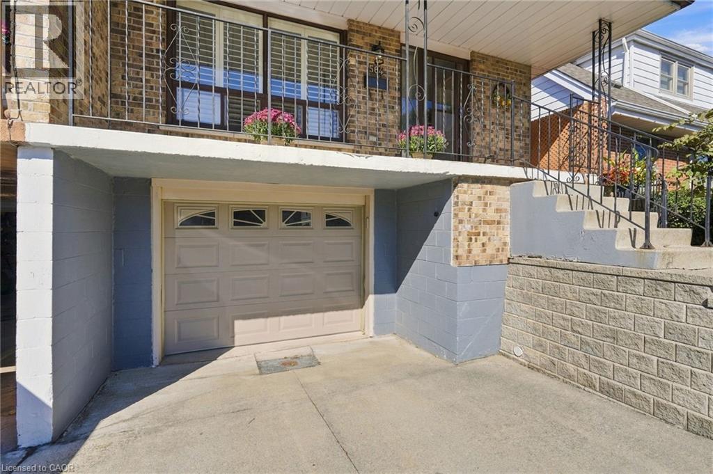 564 COCHRANE Road