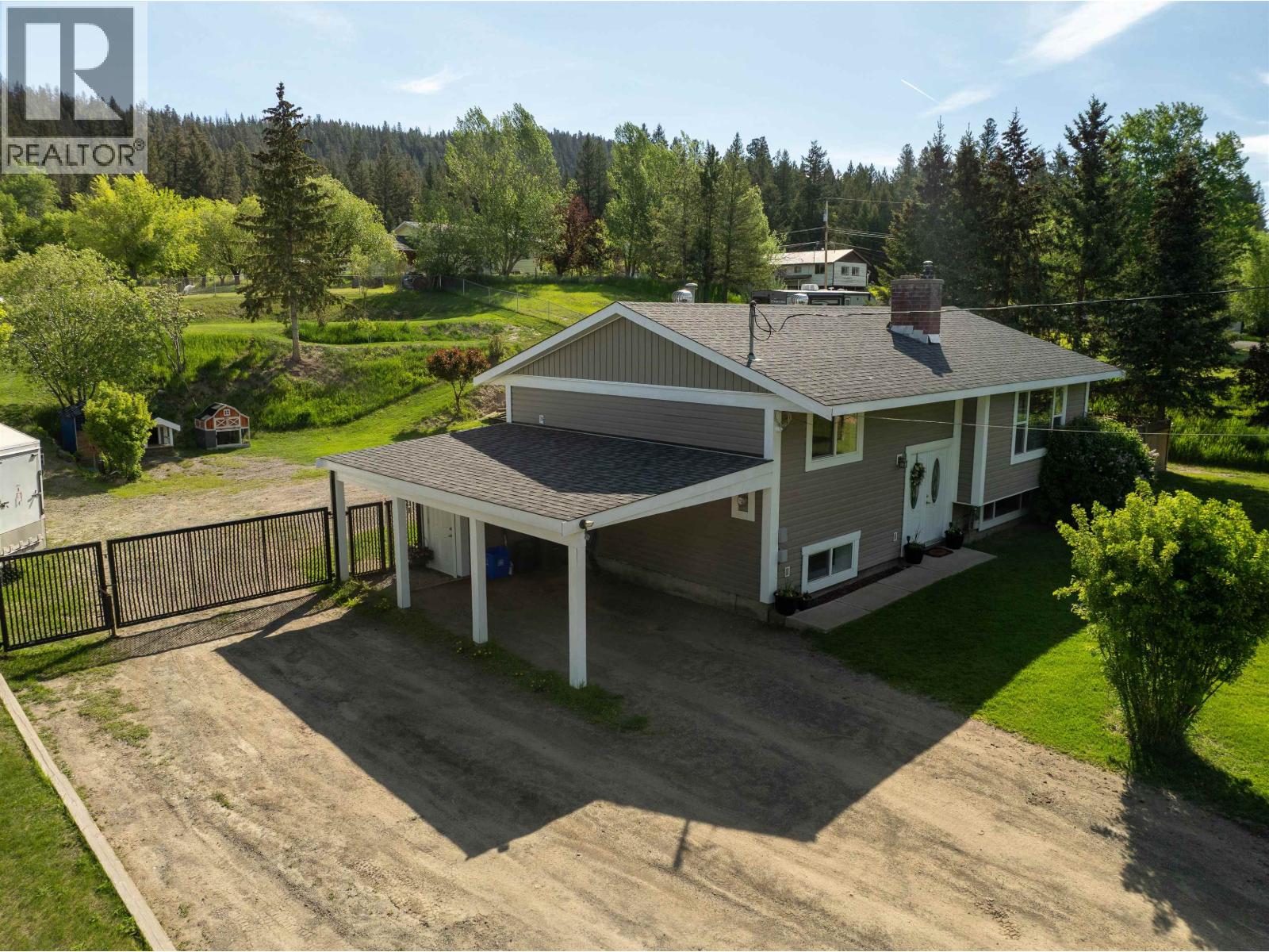 5665 HORSE LAKE ROAD