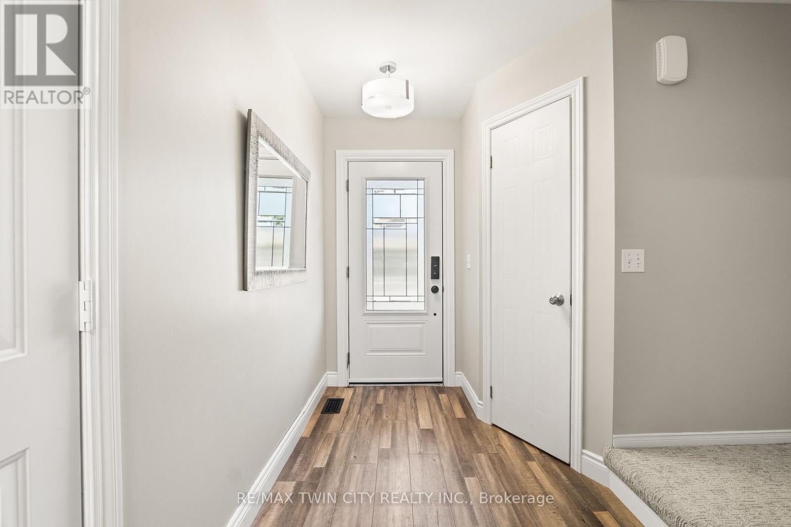 58 CHATEAU CRESCENT