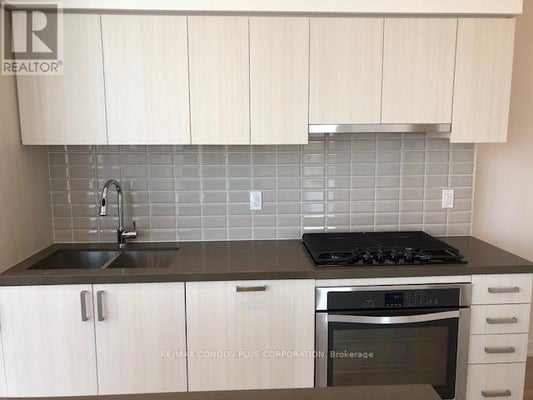 614 - 501 St Clair Ave W, Toronto (Casa Loma), ON 3