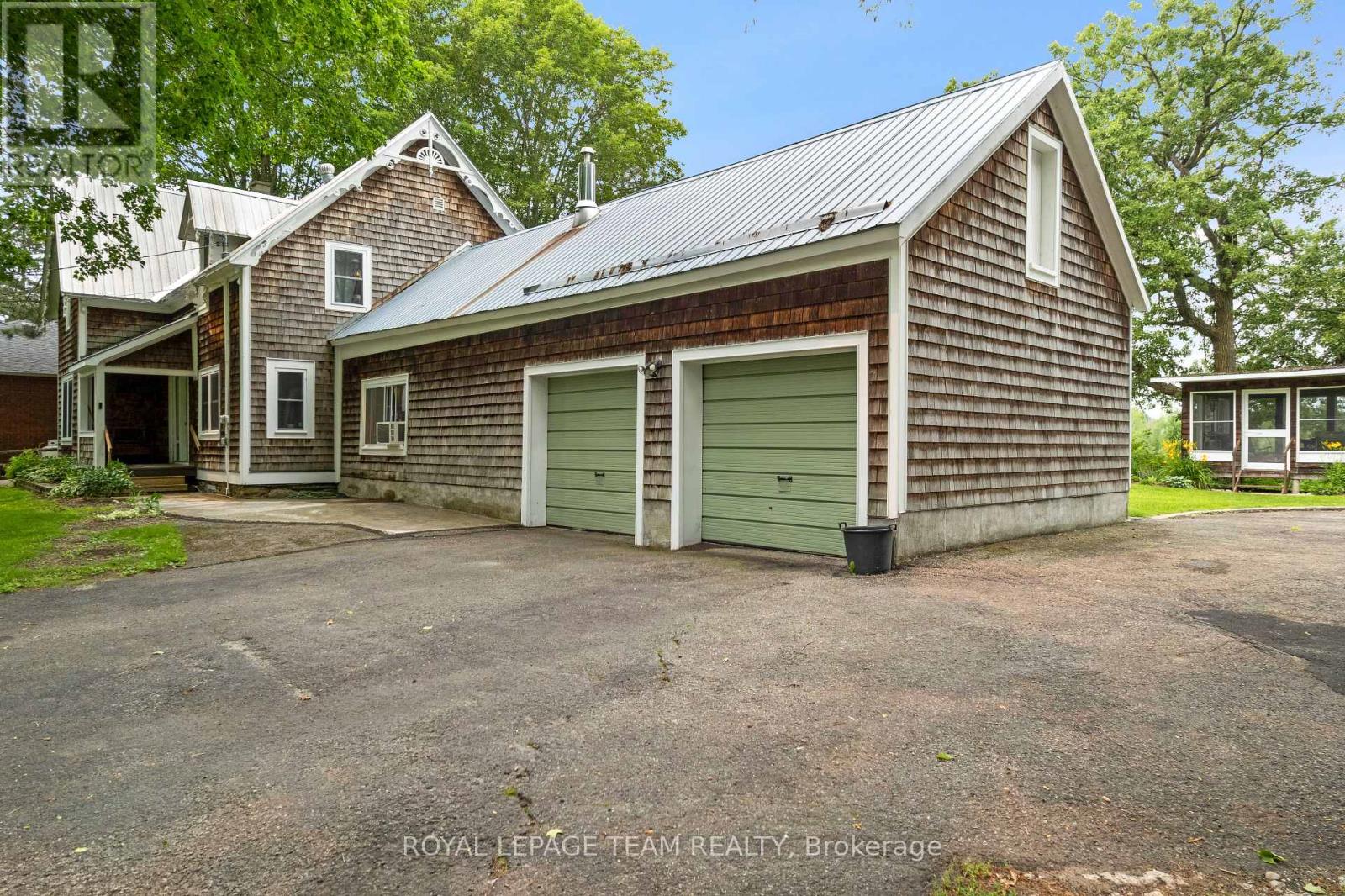 715 RIVER ROAD