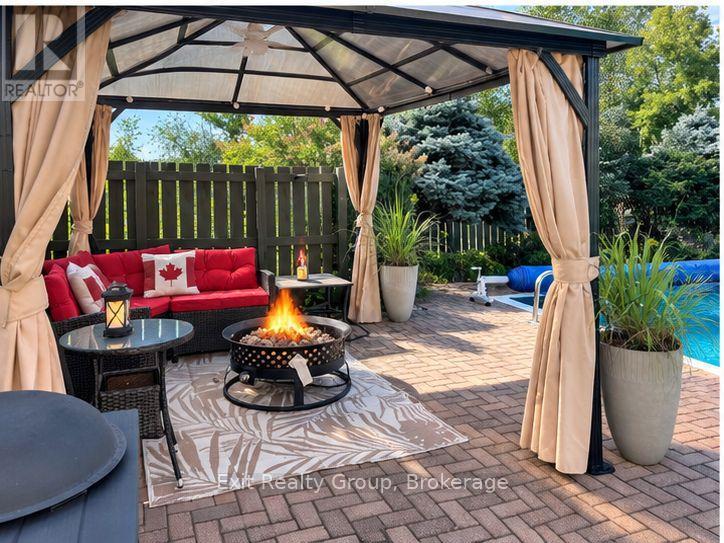 29 CHATTERTON VALLEY CRESCENT