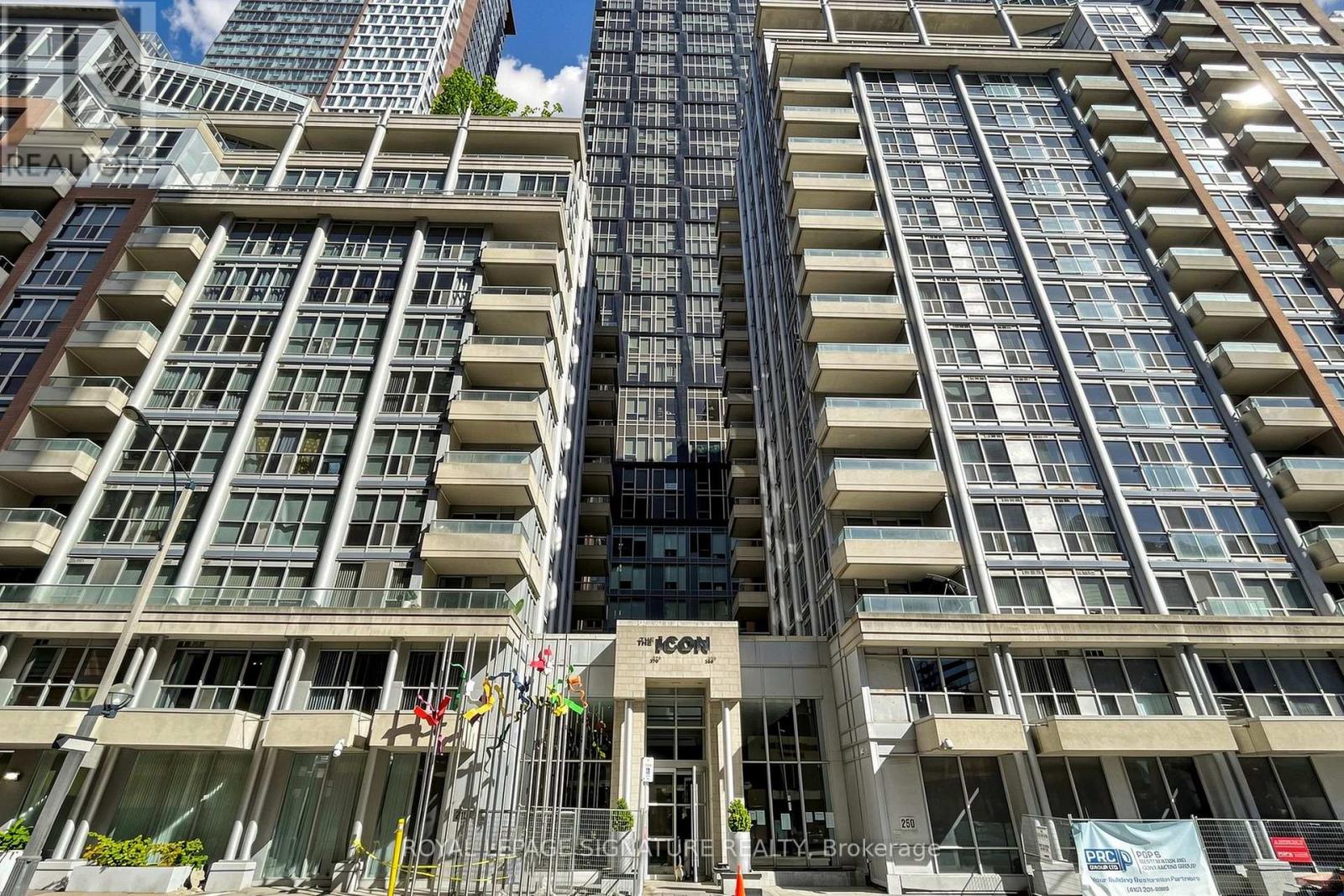 313 - 270 WELLINGTON STREET W