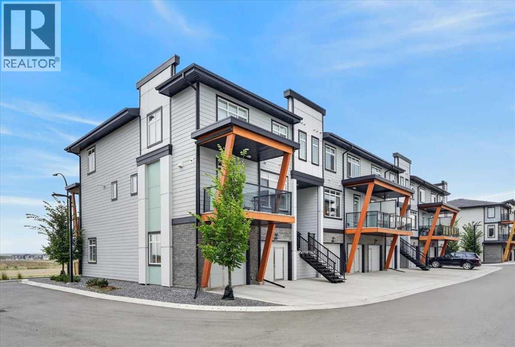 207, 414 Seton Passage SE