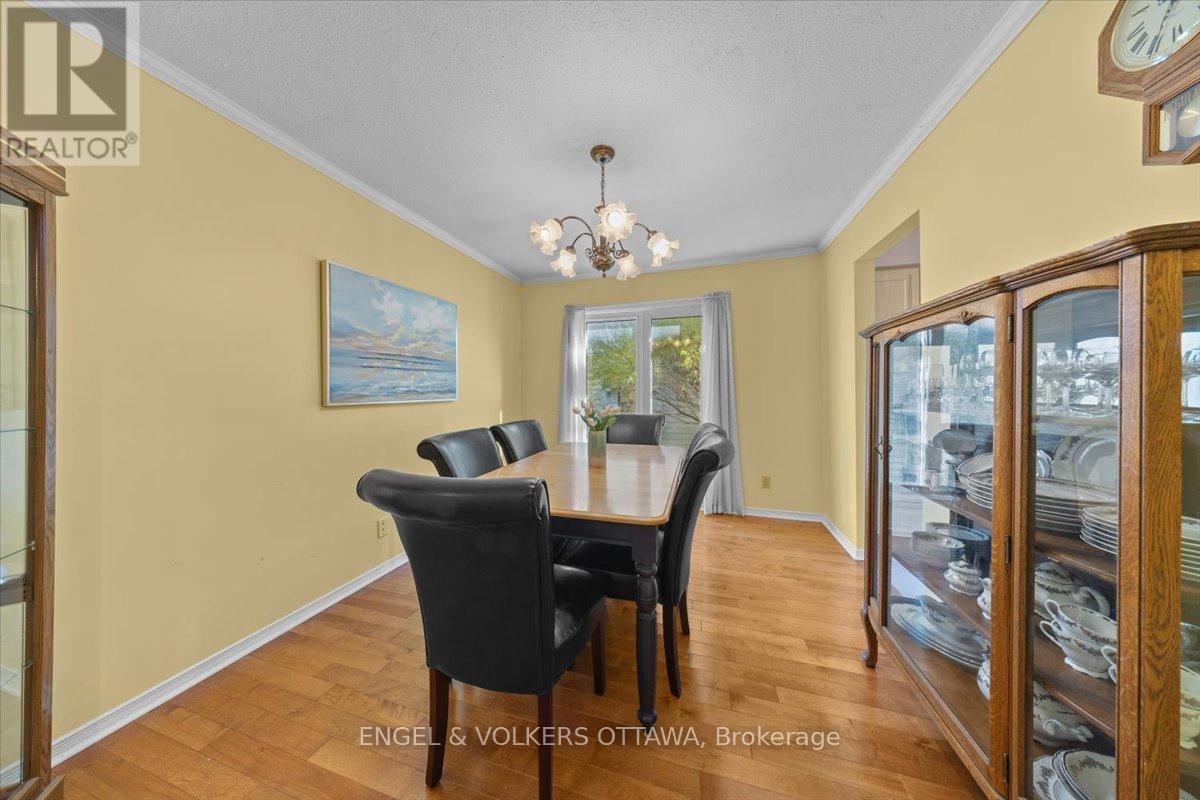 1678 DES PERDRIX CRESCENT