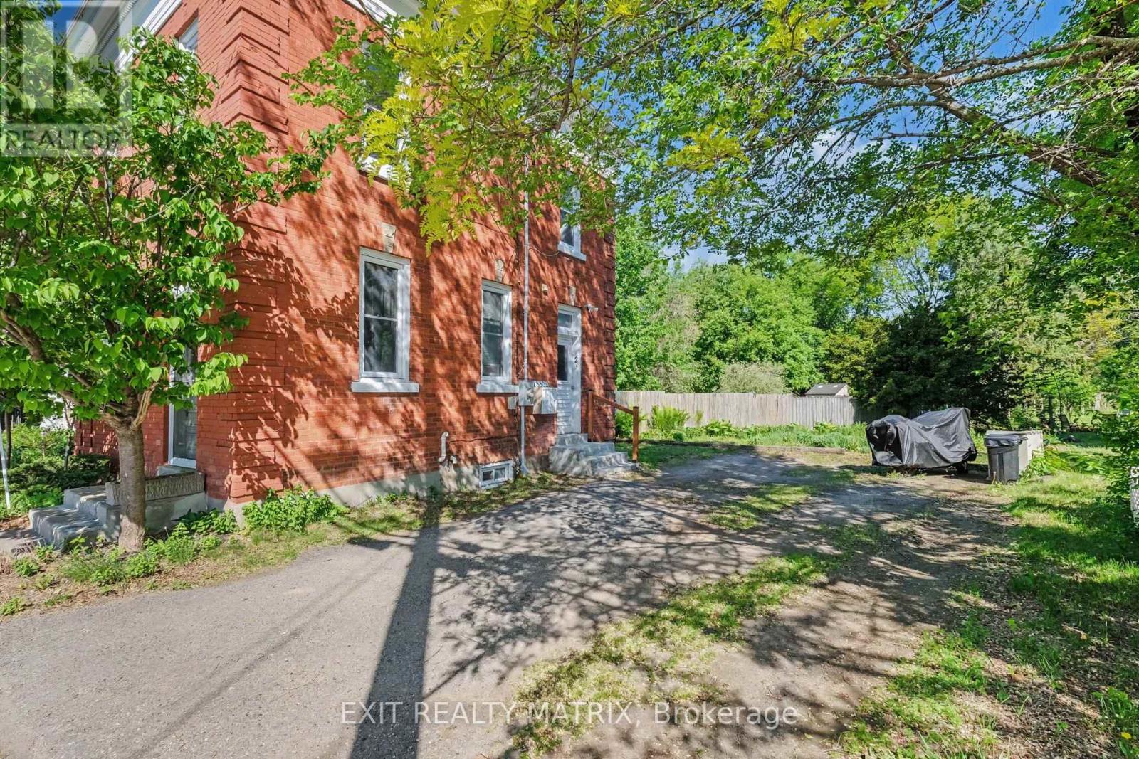 5505 OSGOODE MAIN STREET - Photo 3
