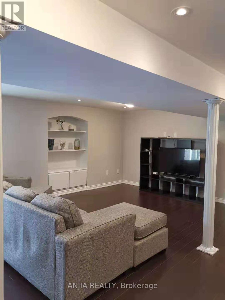 BSMT - 11 LUCE DRIVE