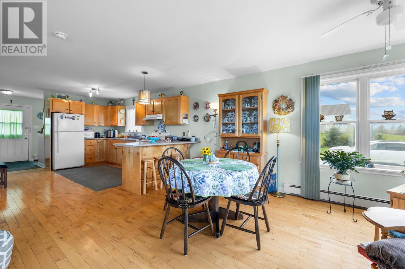 56 WOODHAWK Lane - Photo 2