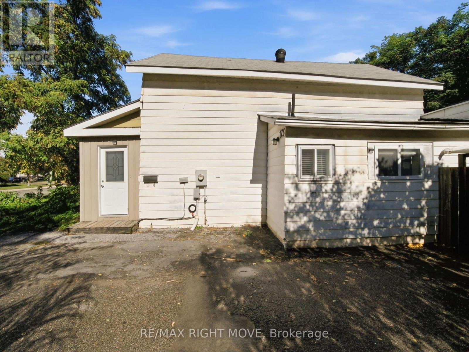 173 BARRIE ROAD